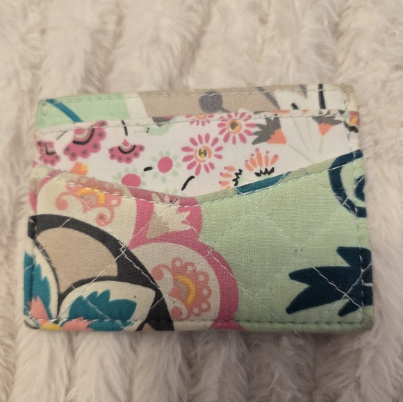 Vera Bradly Wallet In Mint Flower Patter - Picture 3 of 4